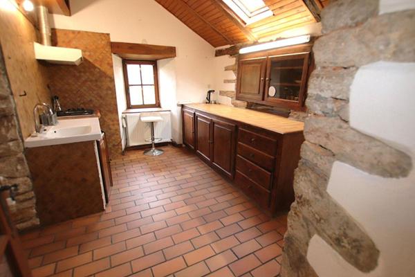 Ensemble immobilier avec gîte et potentiel second gîte - Maison T7 de 211 m² sur terrain arboré