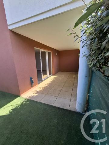 Appartement T2 à vendre  2 pièces - 47 m 2   FREJUS  - 83