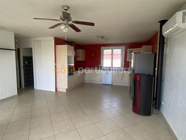 Vente Maison76 m² - 4 Pièces - FLEURE (86340)