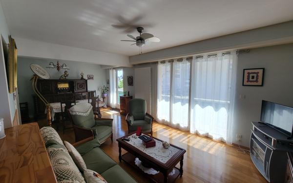 Appartement à vendre    3 pièces • 79 m2 Pau