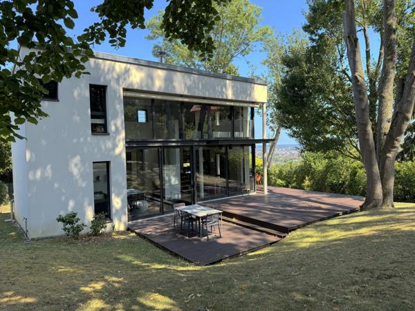 Villennes-sur-Seine – Une architecture d'exception au cœur d'un écrin de verdure - Terrain 1801m