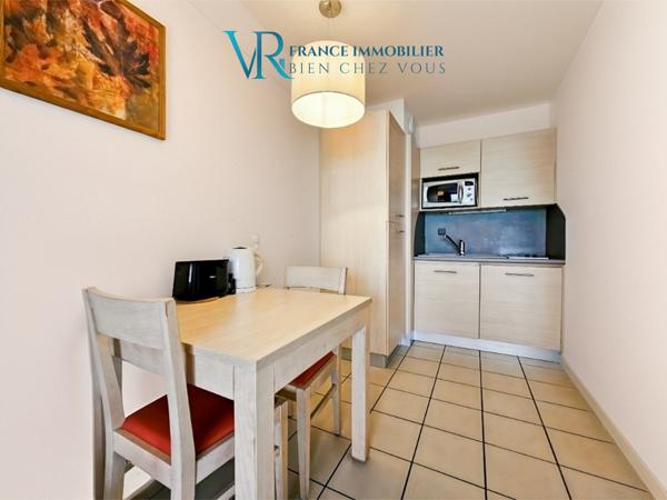 Divonne-les-Bains (01220) STUDIO (T1 BIS) 31M² - TERRASSE & PARKING PRIVATIF