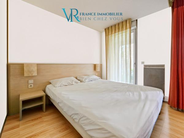 Divonne-les-Bains (01220) STUDIO (T1 BIS) 31M² - TERRASSE & PARKING PRIVATIF