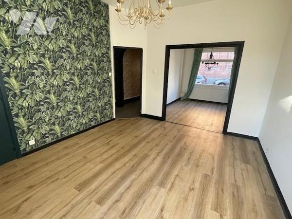 ESTAIRES EN CENTRE VILLE MAISON 3CHS JARDIN 