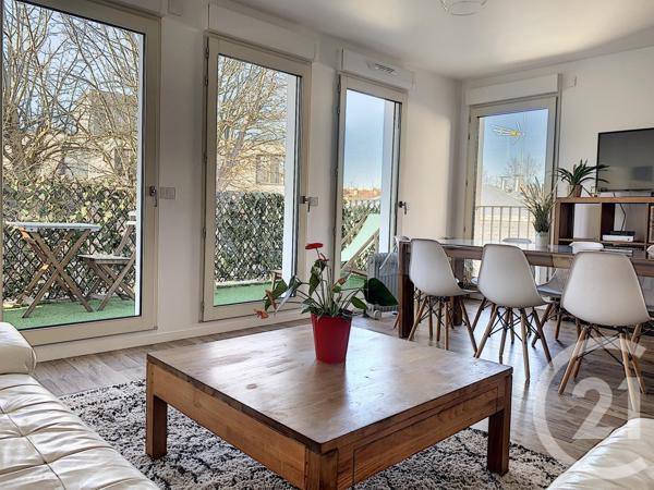 Appartement F4 à vendre  4 pièces - 86,40 m2 ST DENIS - 93
