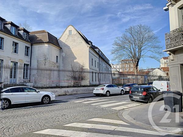 Appartement F4 à vendre  4 pièces - 86,40 m2 ST DENIS - 93