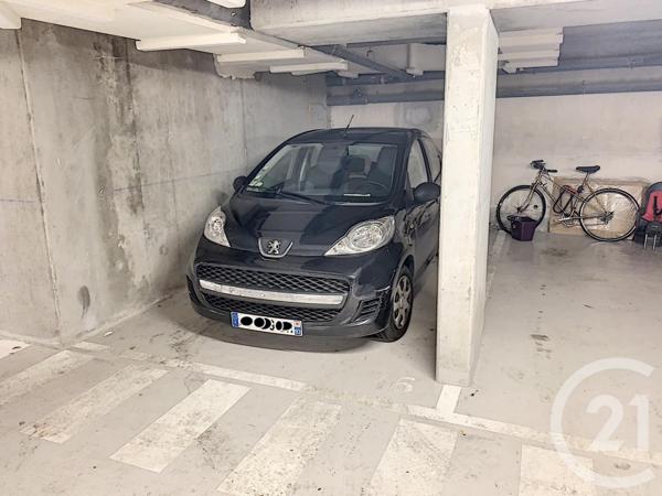 Appartement F4 à vendre  4 pièces - 86,40 m2 ST DENIS - 93