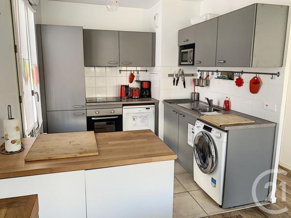 Appartement F4 à vendre  4 pièces - 86,40 m2 ST DENIS - 93