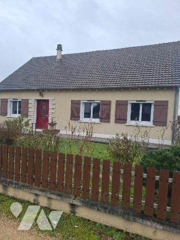 Maison à vendre à Fussy (18110) en Cher (18)

Maison en vente à Fussy, située à proximité des...