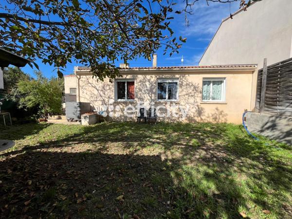 Maison
         5 pièces
        - 90 m² 380 000 € *