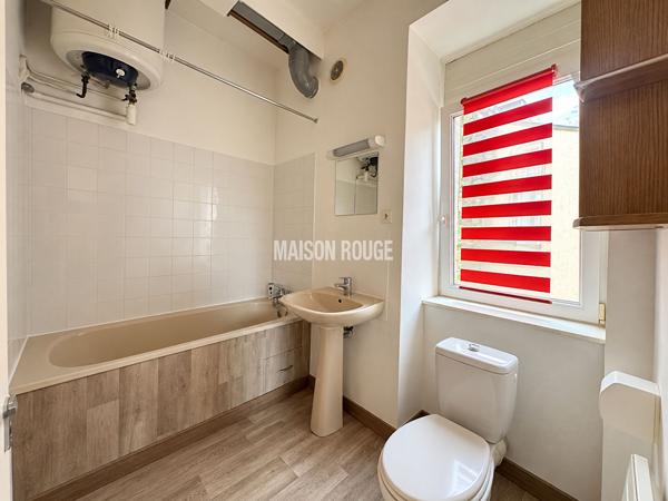 DINAN CENTRE ensemble de 2 appartements T2 loués dans un immeuble ancien