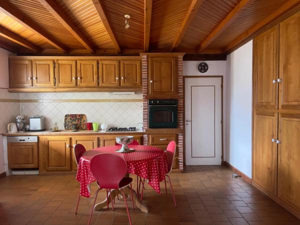 Maison à TALMONT-SAINT-HILAIRE, 85440 - 6 pièces 140m²