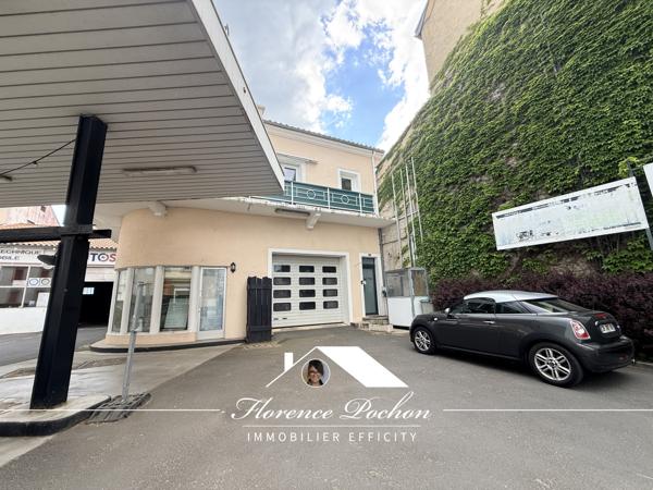 Maison
         7 pièces
        - 158 m² Exclusivité 262 500 € *