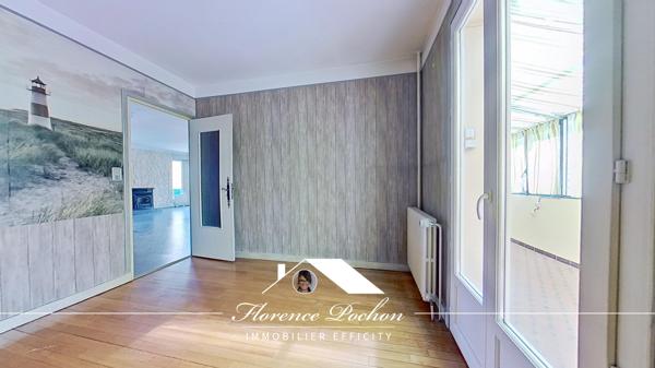 Maison
         7 pièces
        - 158 m² Exclusivité 262 500 € *