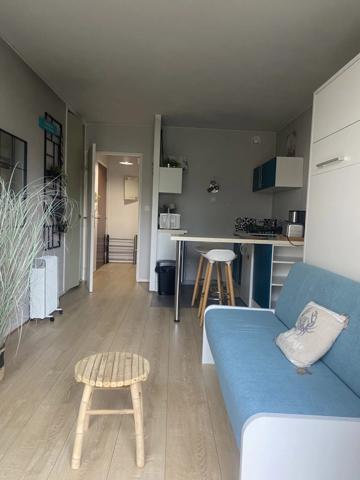 Le Moulleau : studio avec accès direct à la plage, parking et cave