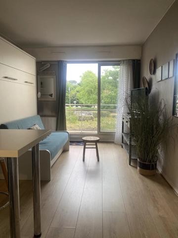 Le Moulleau : studio avec accès direct à la plage, parking et cave