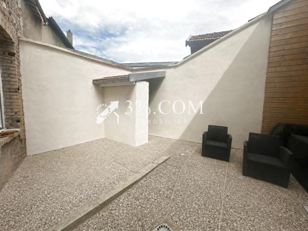 Duplex
                                                                                                                                                                                                                                                                                                                        3 pièce(s)                                                                                                                                                                                                          2 chambre(s)                                                                                                                                                                                                          52  m²