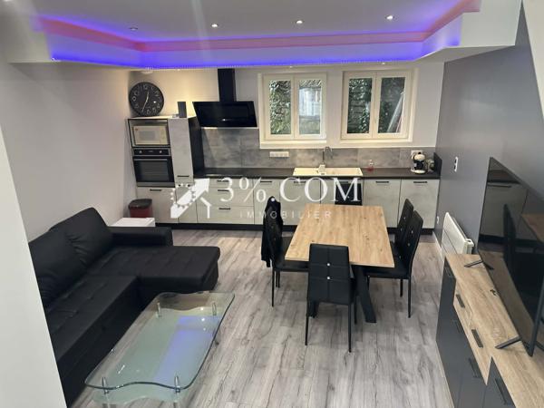 Duplex
                                                                                                                                                                                                                                                                                                                        3 pièce(s)                                                                                                                                                                                                          2 chambre(s)                                                                                                                                                                                                          52  m²