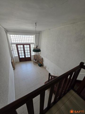 Maison atypique avec charme à réinventer en Plein Aspet