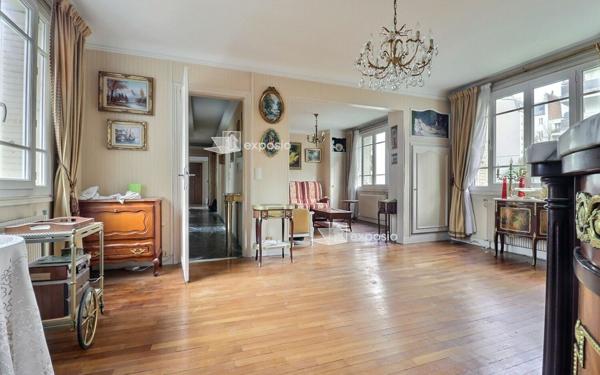 Appartement à vendre    3 pièces • 79,52 m2 Paris 20
