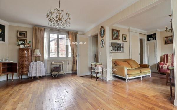 Appartement à vendre    3 pièces • 79,52 m2 Paris 20
