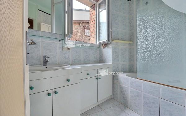 Appartement à vendre    3 pièces • 79,52 m2 Paris 20