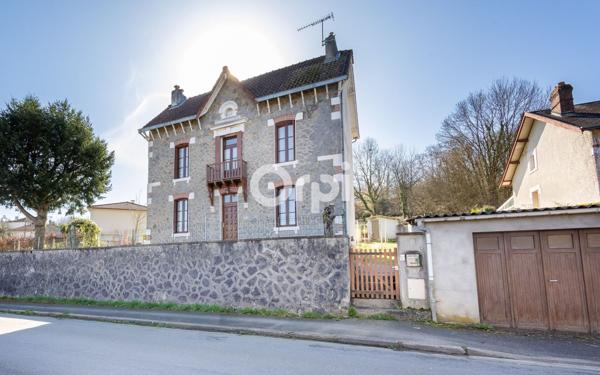 Maison à vendre    3 pièces • 86,80 m2 Bosmie-l'Aiguille