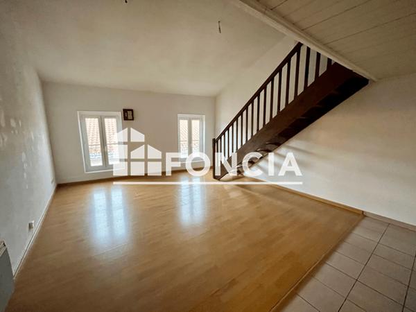 Location Studio 41.37 m² - 4 RUE DE LA HALLE Bourgoin Jallieu 38300