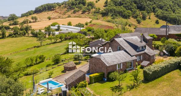 À vendre Maison 6 pièces 150 m² - Saint-christophe-vallon 12330