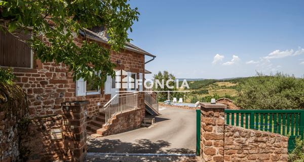 À vendre Maison 6 pièces 150 m² - Saint-christophe-vallon 12330