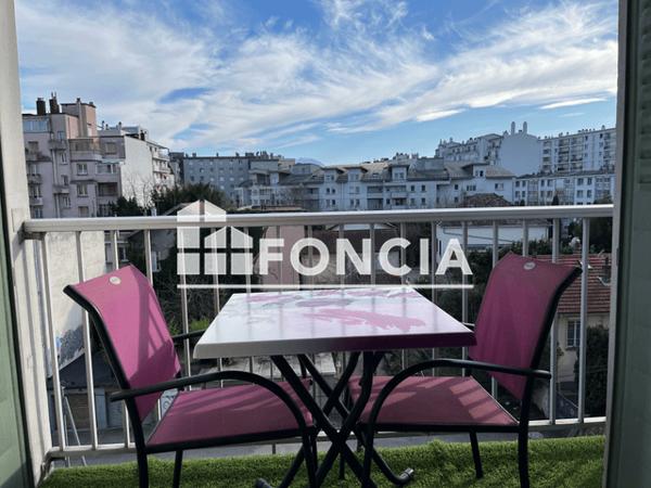 Location Appartement meublé 2 pièces 47.15 m² - 7 RUE DE CHAMROUSSE Grenoble 38100