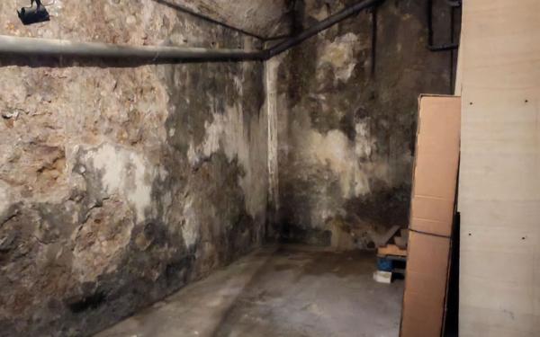 Appartement à vendre    4 pièces •  Marseille 1