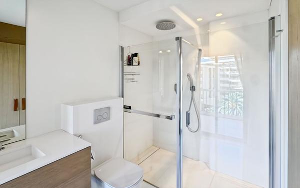 Appartement à vendre    4 pièces • 130 m2 Cannes