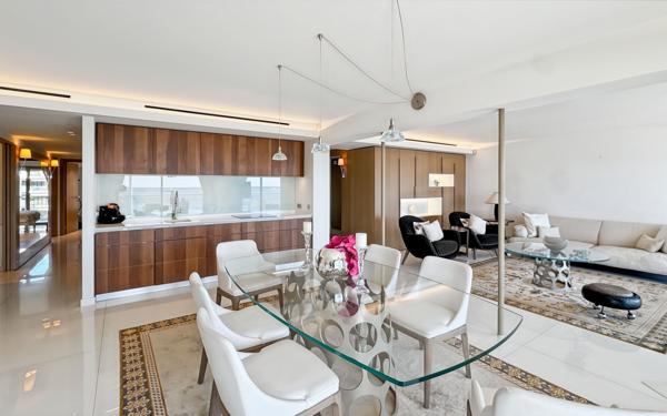 Appartement à vendre    4 pièces • 130 m2 Cannes