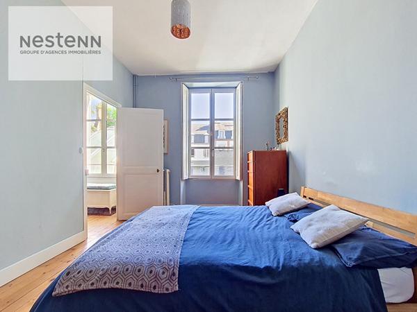 ORLEANS CENTRE BRETONNERIE - ALSACE LORRAINE - MAISON DE VILLE - T7 - JARDIN - PARKING !