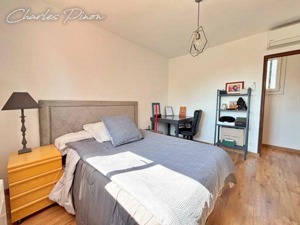 Maison à vendre 7 pièces SAINT CANNAT (13)