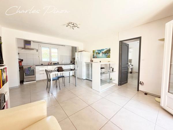 Maison à vendre 7 pièces SAINT CANNAT (13)