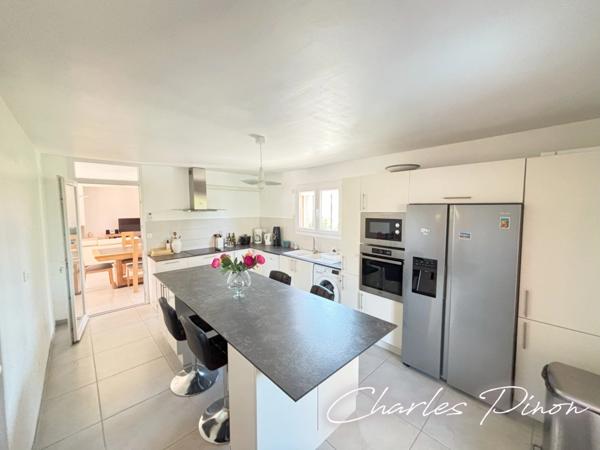 Maison à vendre 7 pièces SAINT CANNAT (13)