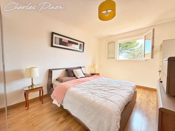 Maison à vendre 7 pièces SAINT CANNAT (13)