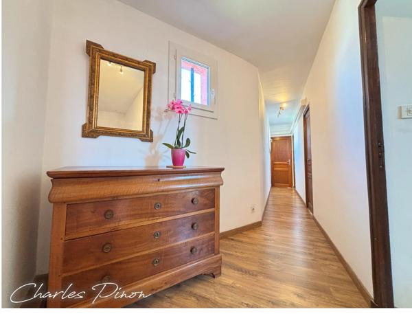 Maison à vendre 7 pièces SAINT CANNAT (13)