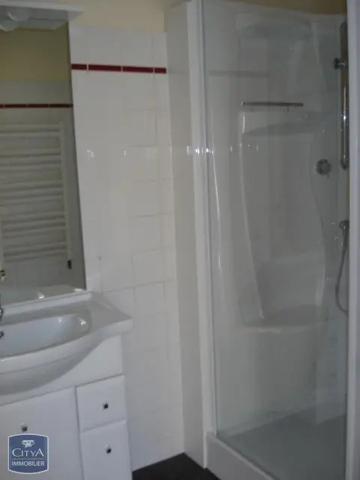 Appartement à louer 2 pièces 57.14m²