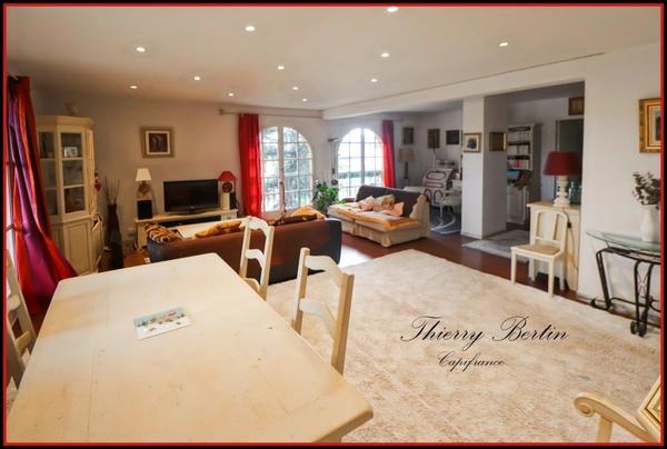 Appartement à vendre 4 pièces VILLENEUVE LOUBET (06)