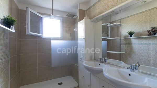 Maison à vendre 3 pièces LA ROQUEBRUSSANNE (83)