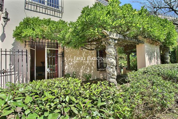 A vendre, maison centre ville avec jardin Biarritz