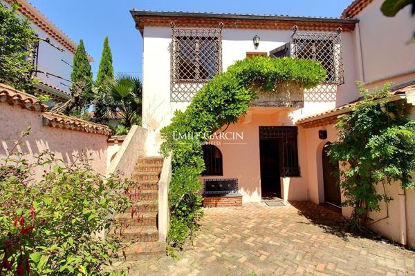 A vendre, maison centre ville avec jardin Biarritz