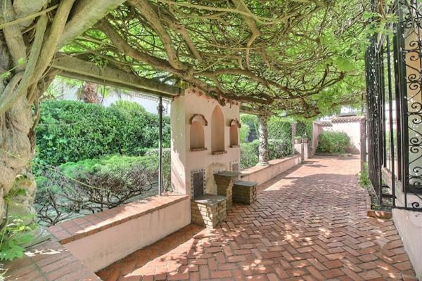 A vendre, maison centre ville avec jardin Biarritz