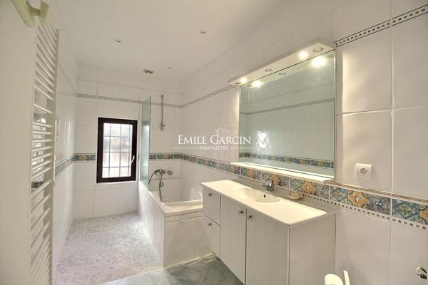 A vendre, maison centre ville avec jardin Biarritz
