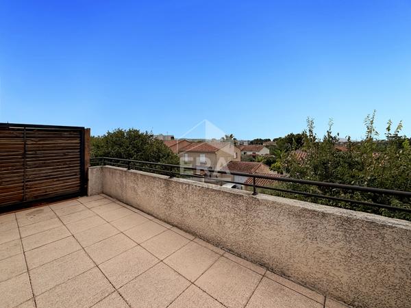 MARSEILLE 13015 - Appartement T3 - stationnement + double garage