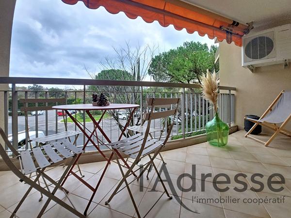 COUP DE COEUR ! Beau 2 pièces avec parking et cave !