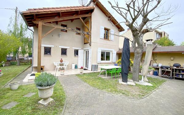 Maison à vendre    7 pièces •  Toulouse